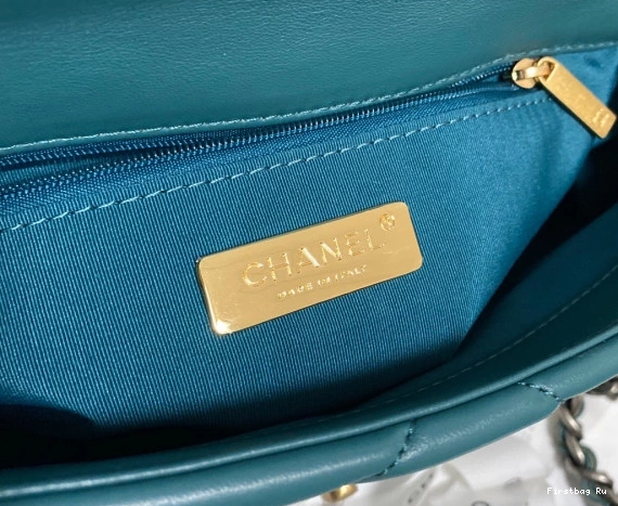 First Bag Ru BAG FLAP CHANEL 19 0728